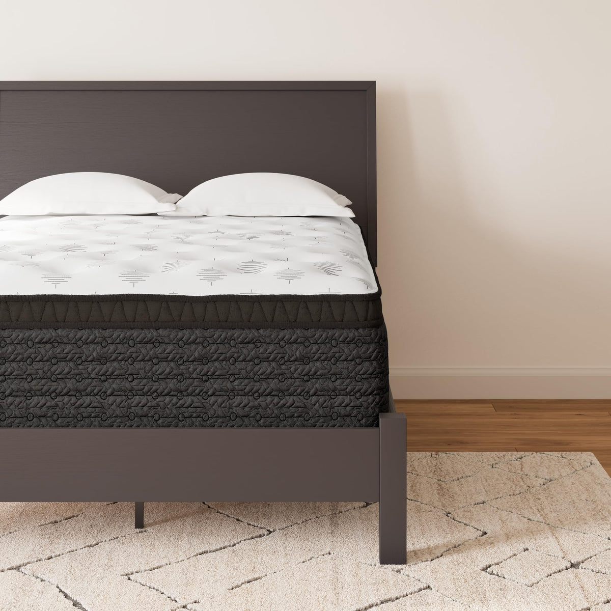 Signature Design by Ashley 12 Inch Hybrid King Mattress in a Box