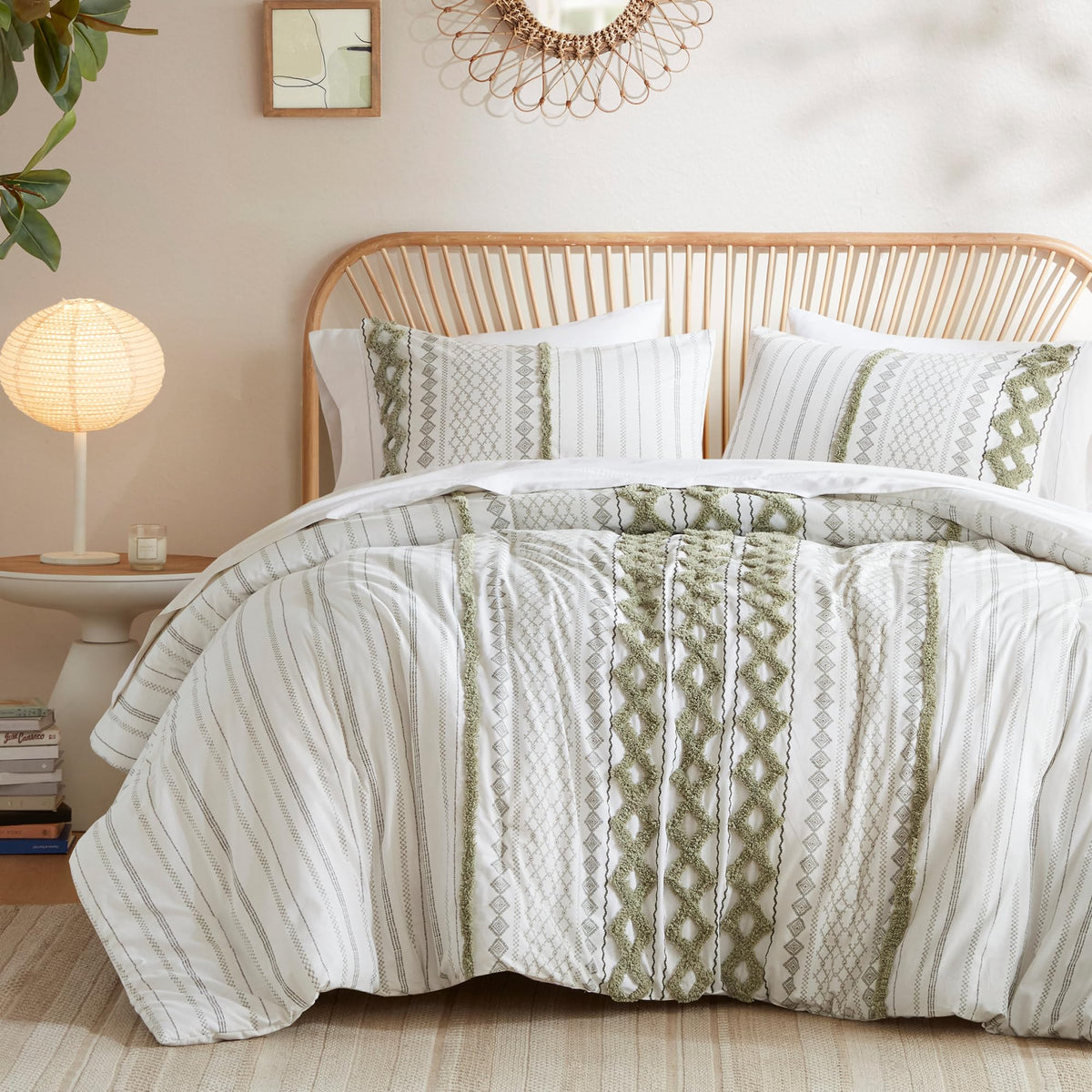 INK+IVY King Comforter Set, Boho Comforters, Breathable Cotton Bed Set, All Season Modern Chenille Tufted Comforter with Farmhouse Bedding Flare, Gifts for Women, Ivory 3 Piece