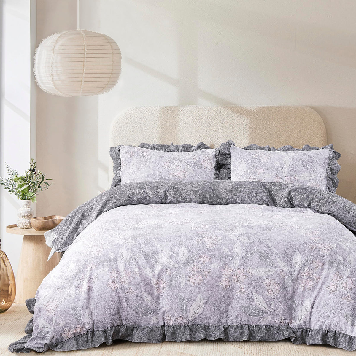 Oli Anderson King Comforter Set, Ruffle Floral Bedding Set, 3 Pieces, Blue