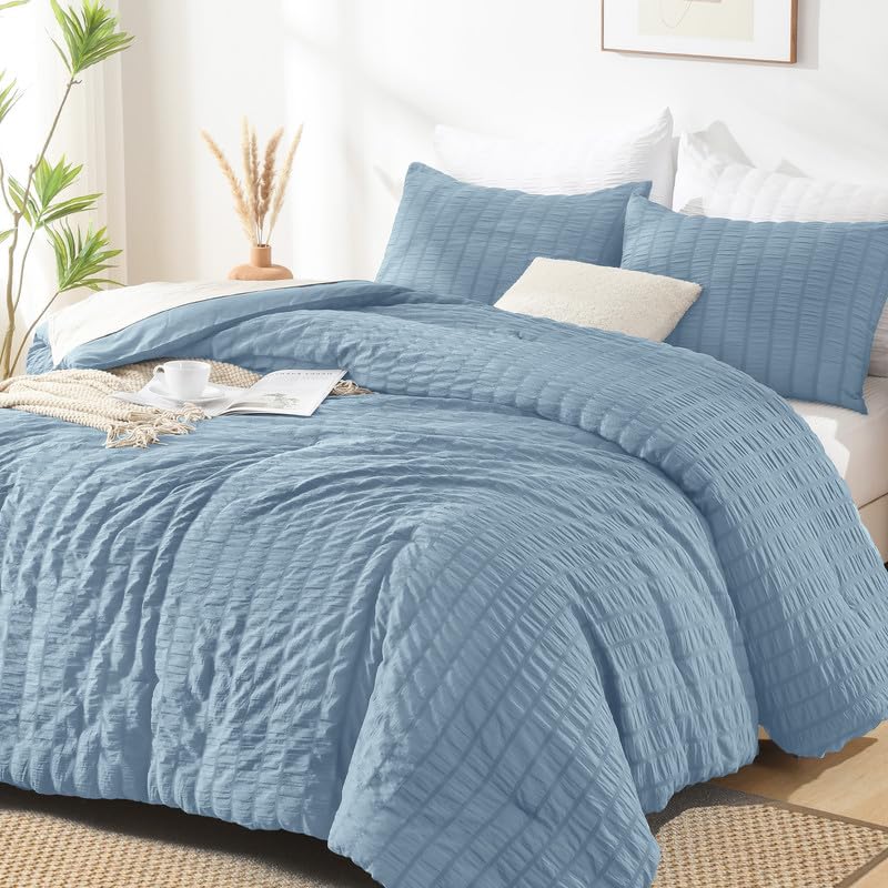 AveLom Seersucker White Comforter Set Full, 3 Pieces- 100% Soft Washed Microfiber Lightweight Comforter with 2 Pillowcases, All Season Down Alternative Bedding Set (80x90 inches)