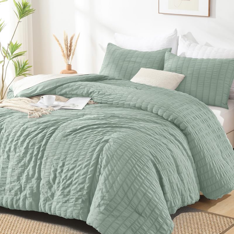 AveLom Seersucker White Comforter Set Full, 3 Pieces- 100% Soft Washed Microfiber Lightweight Comforter with 2 Pillowcases, All Season Down Alternative Bedding Set (80x90 inches)