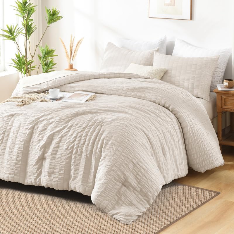 AveLom Seersucker White Comforter Set Full, 3 Pieces- 100% Soft Washed Microfiber Lightweight Comforter with 2 Pillowcases, All Season Down Alternative Bedding Set (80x90 inches)