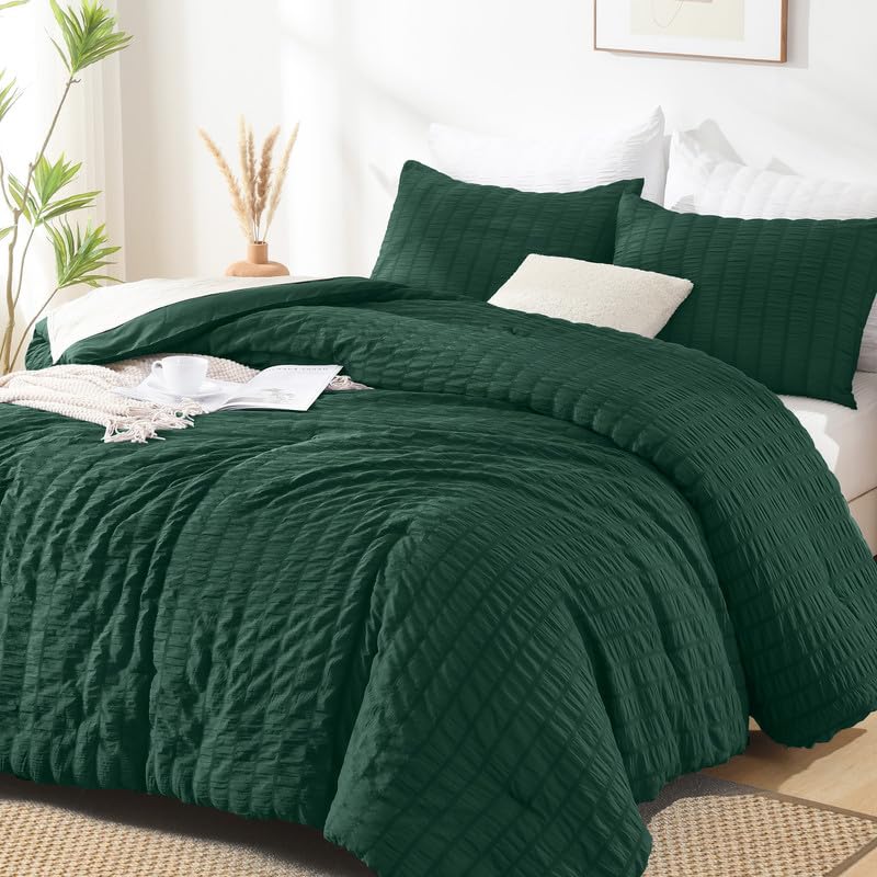 AveLom Seersucker White Comforter Set Full, 3 Pieces- 100% Soft Washed Microfiber Lightweight Comforter with 2 Pillowcases, All Season Down Alternative Bedding Set (80x90 inches)