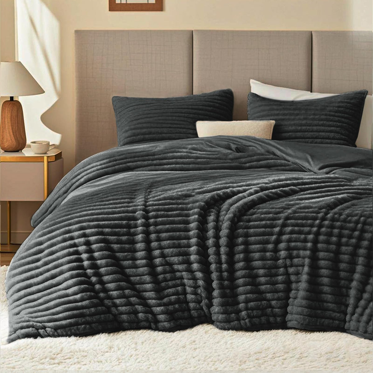 EXQ Home Fluffy Comforter Set Queen Size,3 Pieces Bed Set,Black