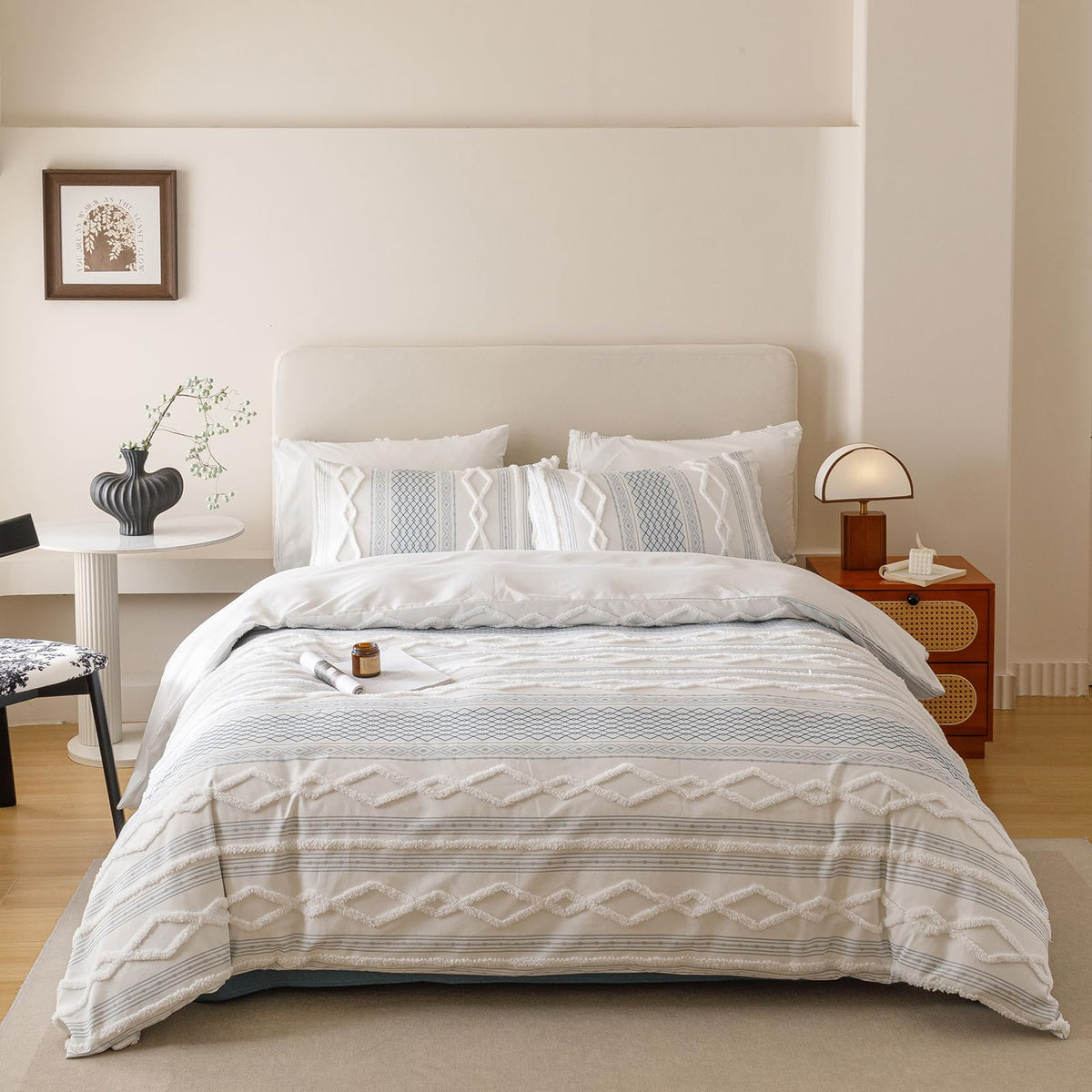 KAREVER White Fluffy Comforter Set Cal King Women Soft Durable Beddig Comforter Set MenLightweight Breathable California King