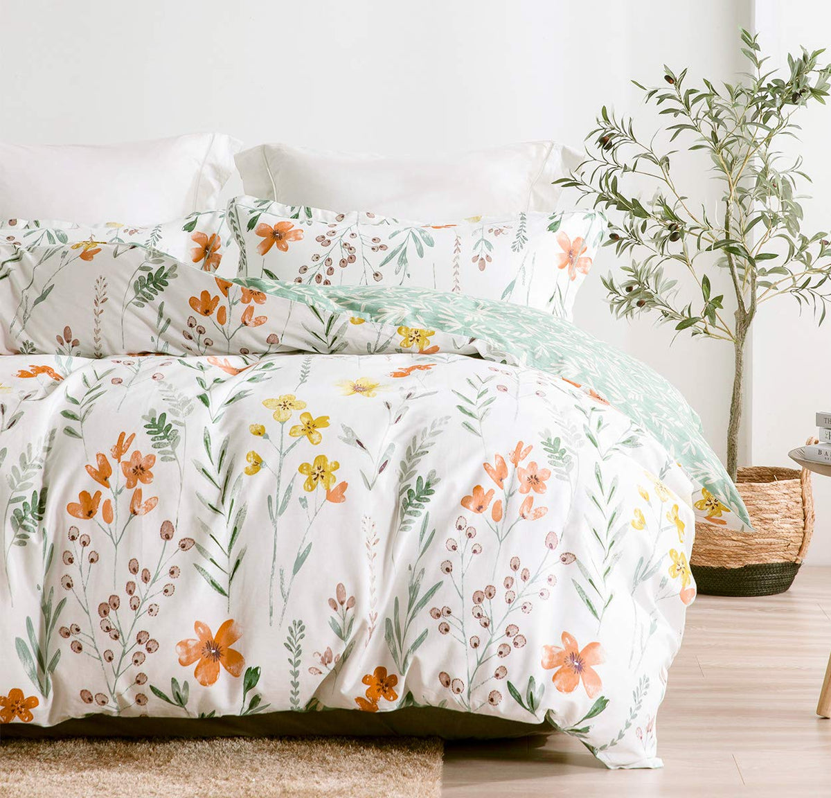 SLEEPBELLA Comforter Queen Size, 600 Thread Count Cotton Brown Branches and Blue Flowers Off-White Comforter Sets, Down Alternative Bedding Set 3Pcs(Queen, Off-White Botanical)