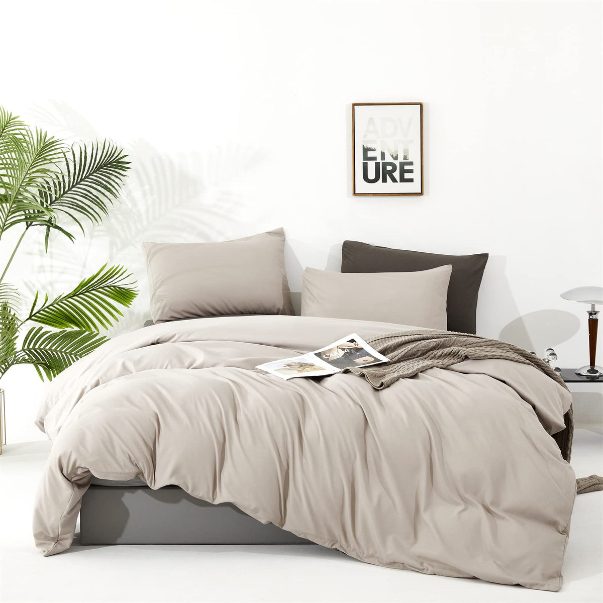 KAREVER White Fluffy Comforter Set Cal King Women Soft Durable Beddig Comforter Set MenLightweight Breathable California King