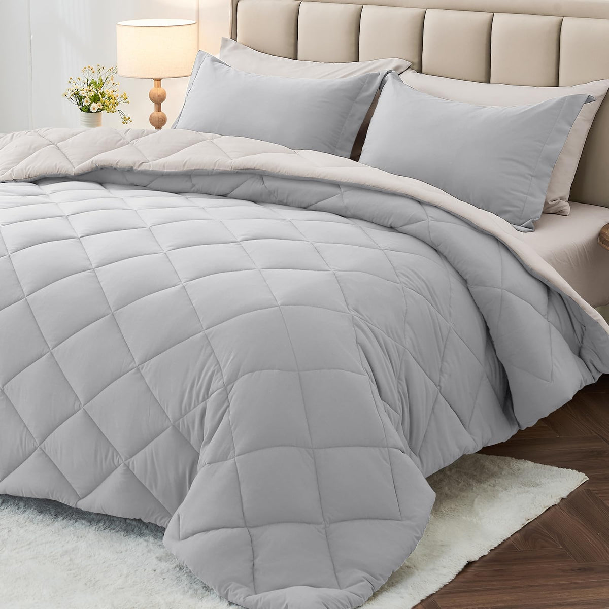 MUXHOMO 7 Pieces Queen Comforter Set, Reversible Bed in a Bag Queen Size, All Season Bedding Set with Comforter, Flat Sheet, Fitted Sheet, Pillowcases & Shams, Red & Black
