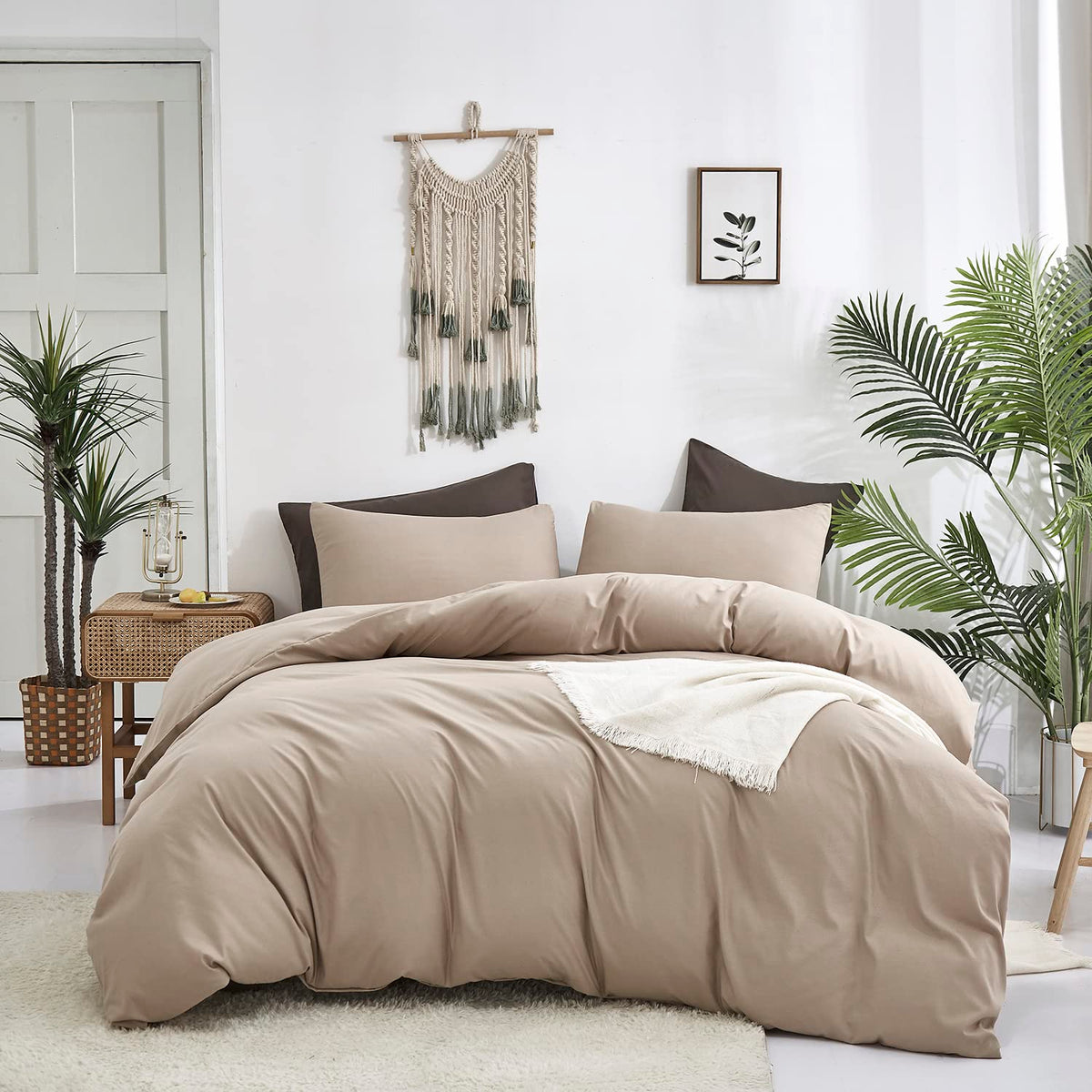 KAREVER White Fluffy Comforter Set Cal King Women Soft Durable Beddig Comforter Set MenLightweight Breathable California King