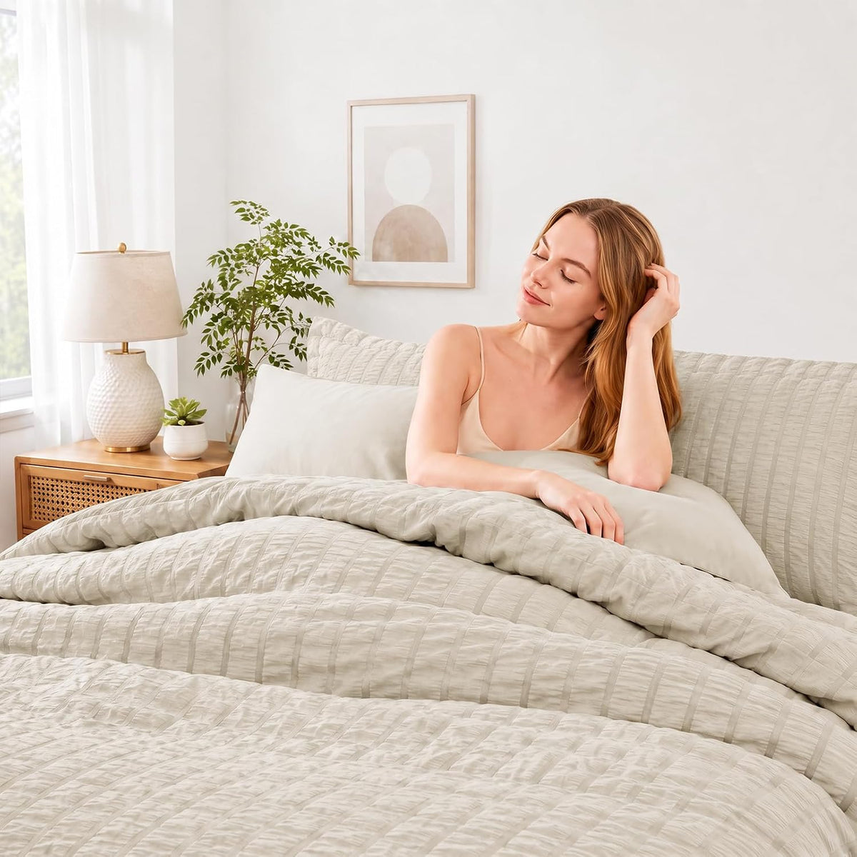 HIMEET Queen Comforter Set, 7-Piece Seersucker Bed in a Bag, Beige
