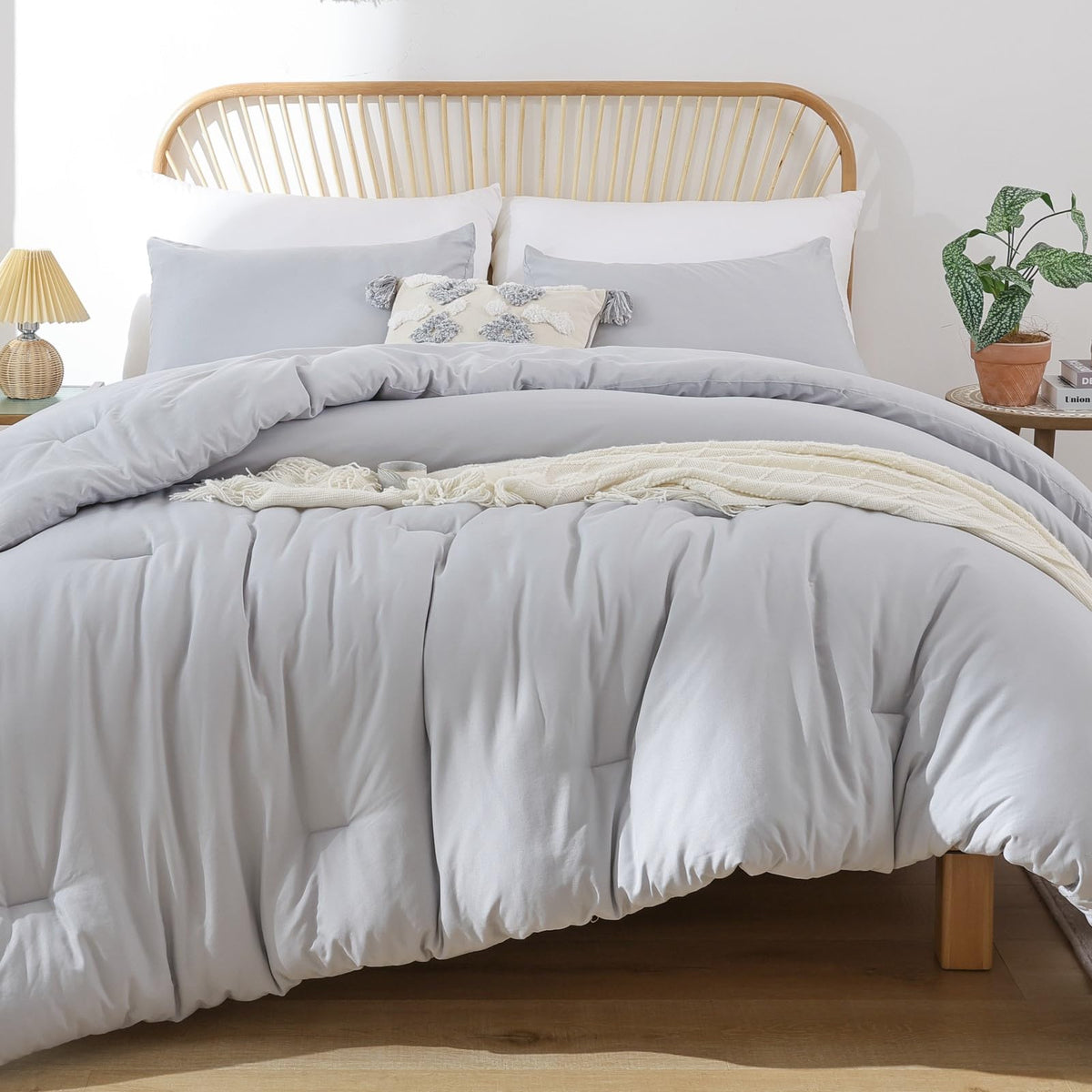 ROSGONIA Queen Comforter Set Olive Green, 3pcs Bedding Sets Queen (1 Boho Olive Comforter & 2 Pillowcases), All Season Lightweight Blanket Quilt