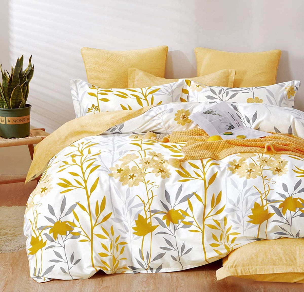 SLEEPBELLA Comforter Queen Size, 600 Thread Count Cotton Brown Branches and Blue Flowers Off-White Comforter Sets, Down Alternative Bedding Set 3Pcs(Queen, Off-White Botanical)