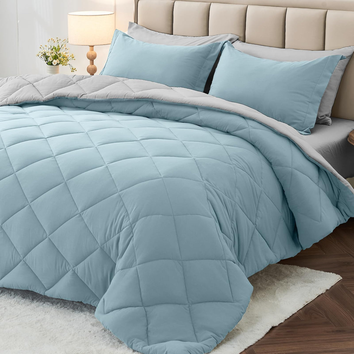 MUXHOMO 7 Pieces Queen Comforter Set, Reversible Bed in a Bag Queen Size, All Season Bedding Set with Comforter, Flat Sheet, Fitted Sheet, Pillowcases & Shams, Red & Black