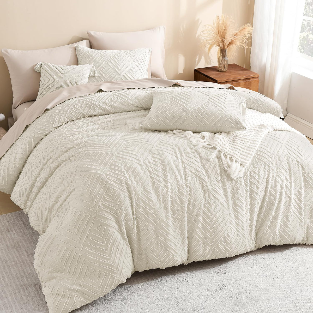 Litanika California King Comforter Set, 3 Pcs Beige Tufted Boho Bedding Set