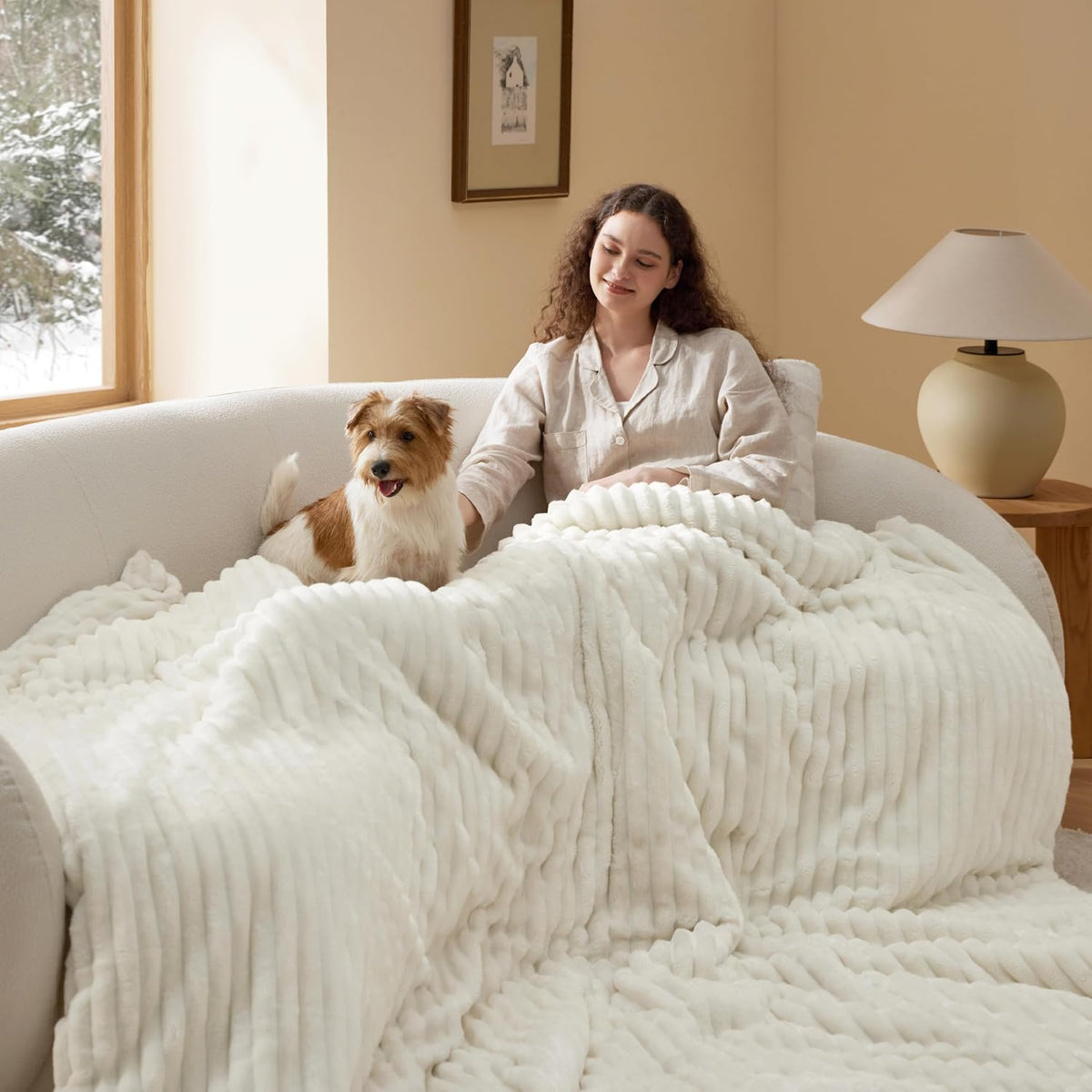 Bedsure Large Queen Fluffy Comforter Set, Cozy Fleece Cream White Bedding