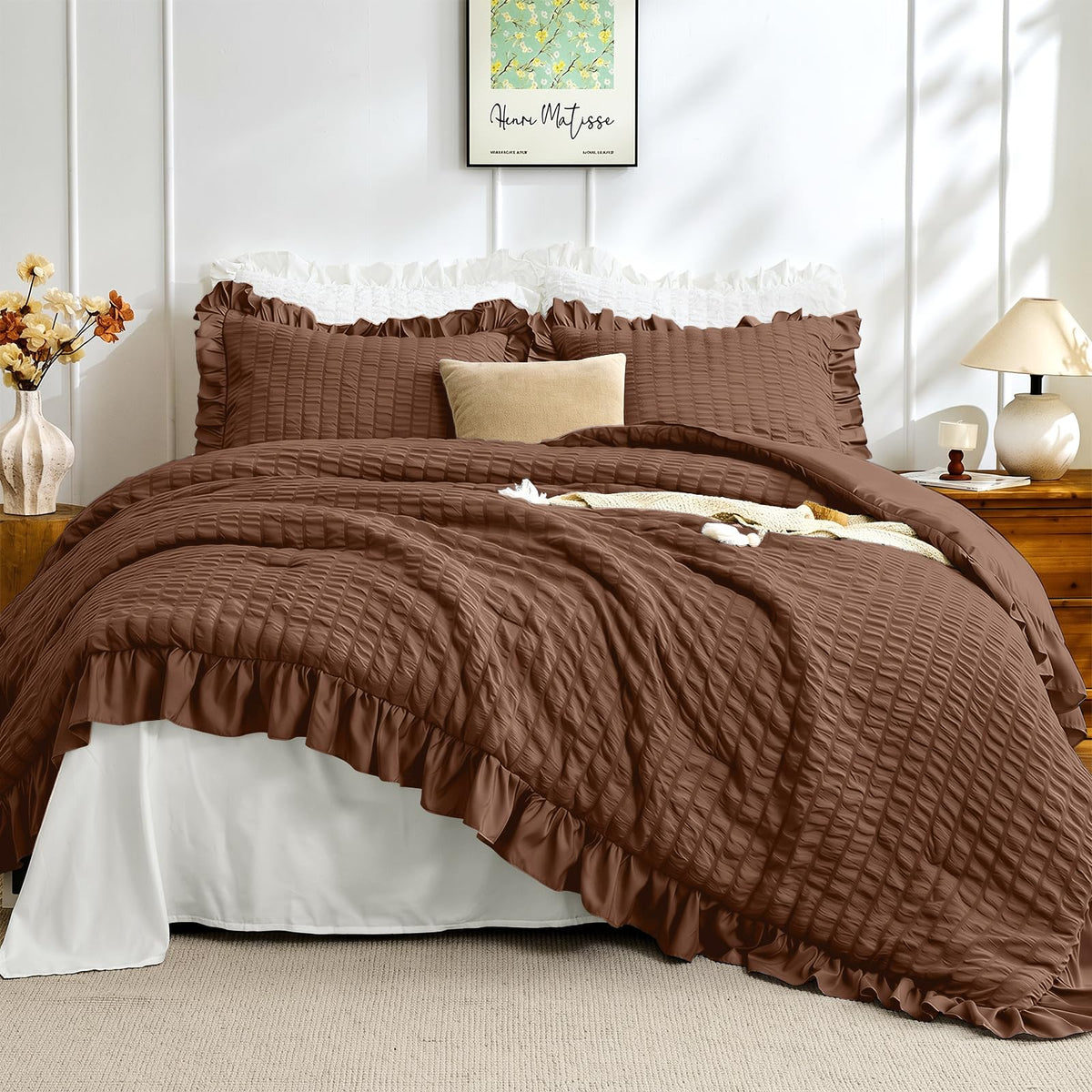 JOLLYVOGUE White Comforters Queen Size, 3 Pieces Ruffle Seersucker Queen Comforter Set for All Season, Lightweight Soft Shabby Chic Bedding Sets for Women（1 Comforter, 2 Pillowshams）