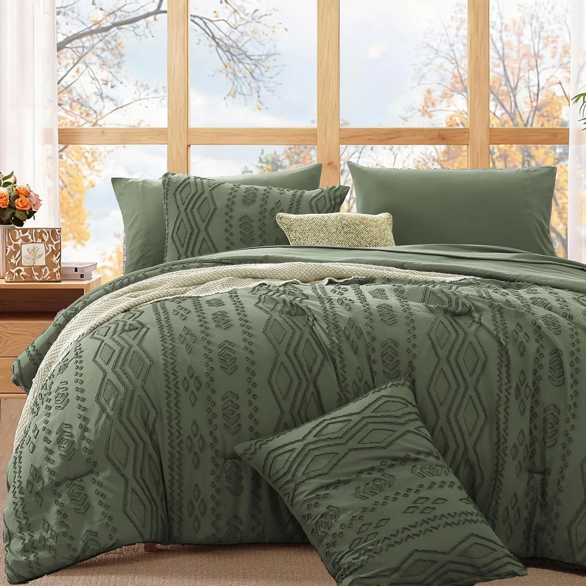 Queen Size Comforter Set- 7 Pieces Tufted Bed in a Bag Queen Bedding Sets