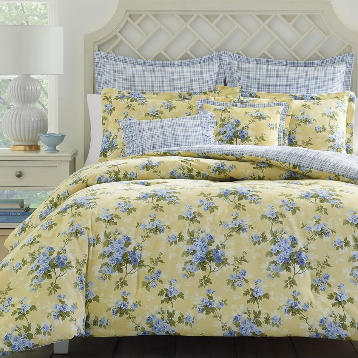 Laura Ashley – Queen Comforter Set, Cotton Bedding with Matching Shams & Bonus Decorative Pillows, Medium Weight, Floral Bedroom Decor, 7-Piece, College Dorm Room Essentials (Nora Blue)