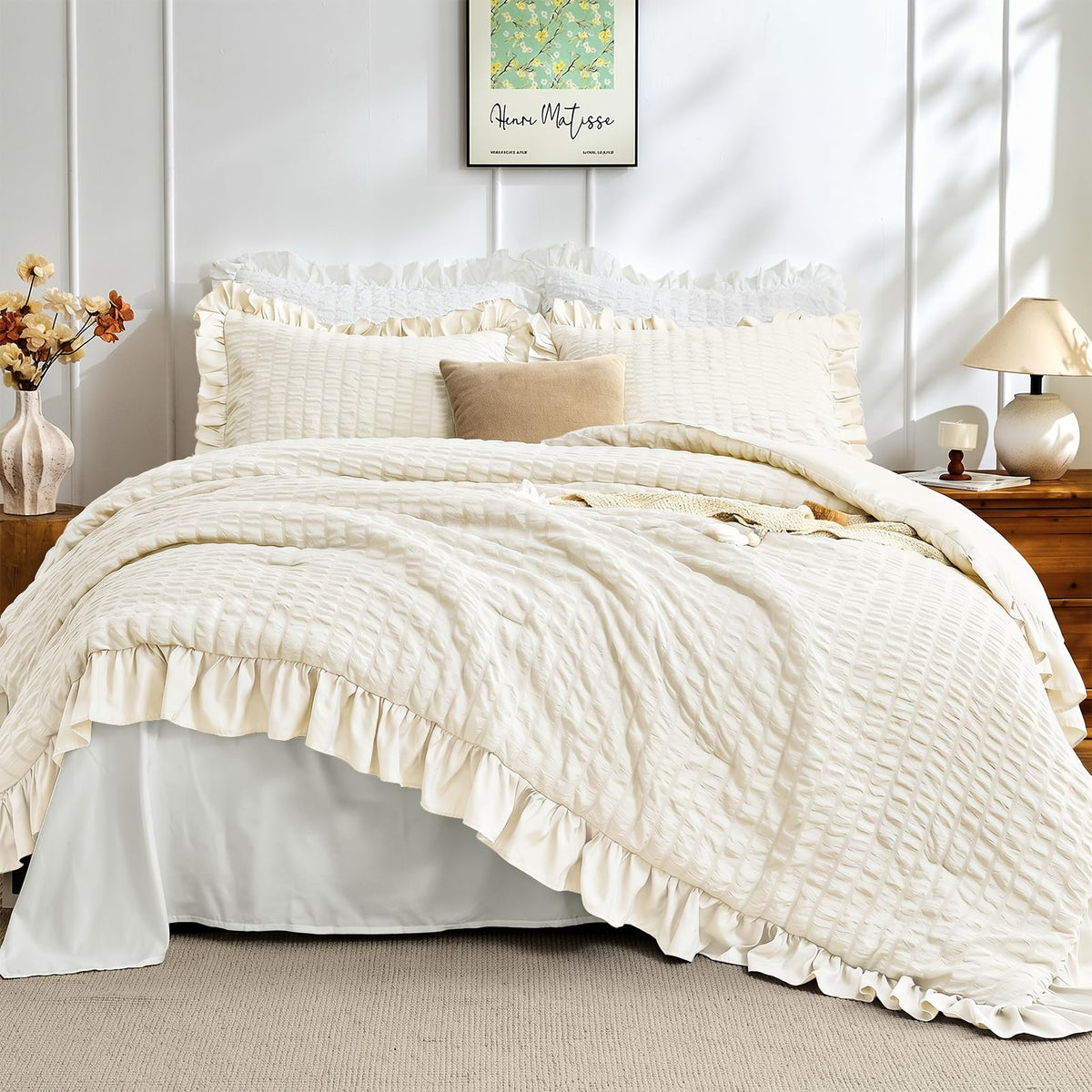 JOLLYVOGUE White Comforters Queen Size, 3 Pieces Ruffle Seersucker Queen Comforter Set for All Season, Lightweight Soft Shabby Chic Bedding Sets for Women（1 Comforter, 2 Pillowshams）