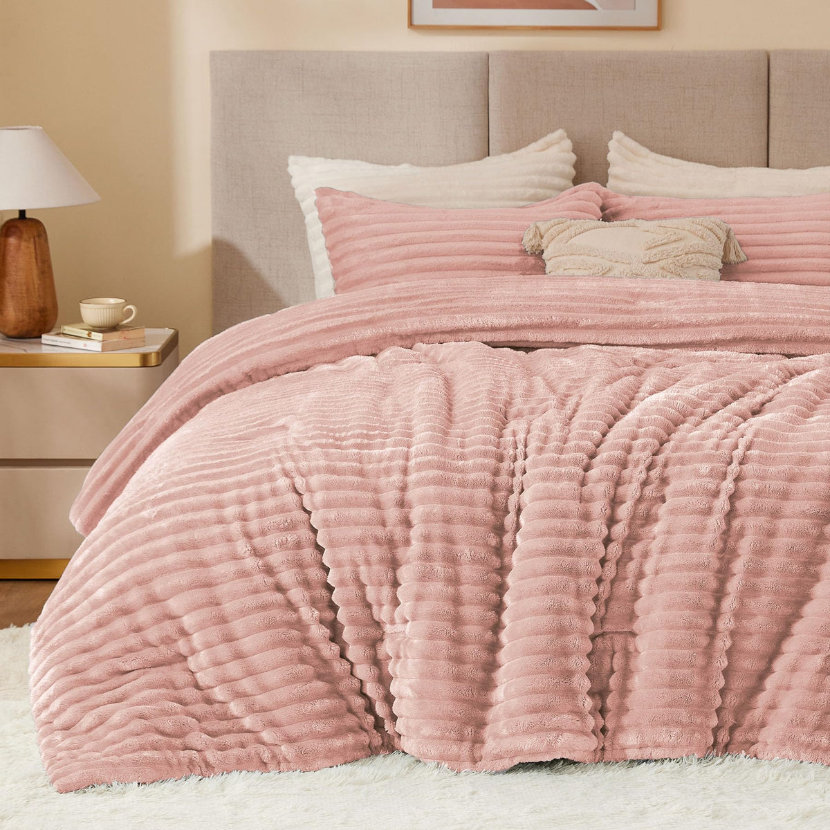 BEDELITE Fleece Queen Comforter Set, Fluffy Bed Set, Cream White