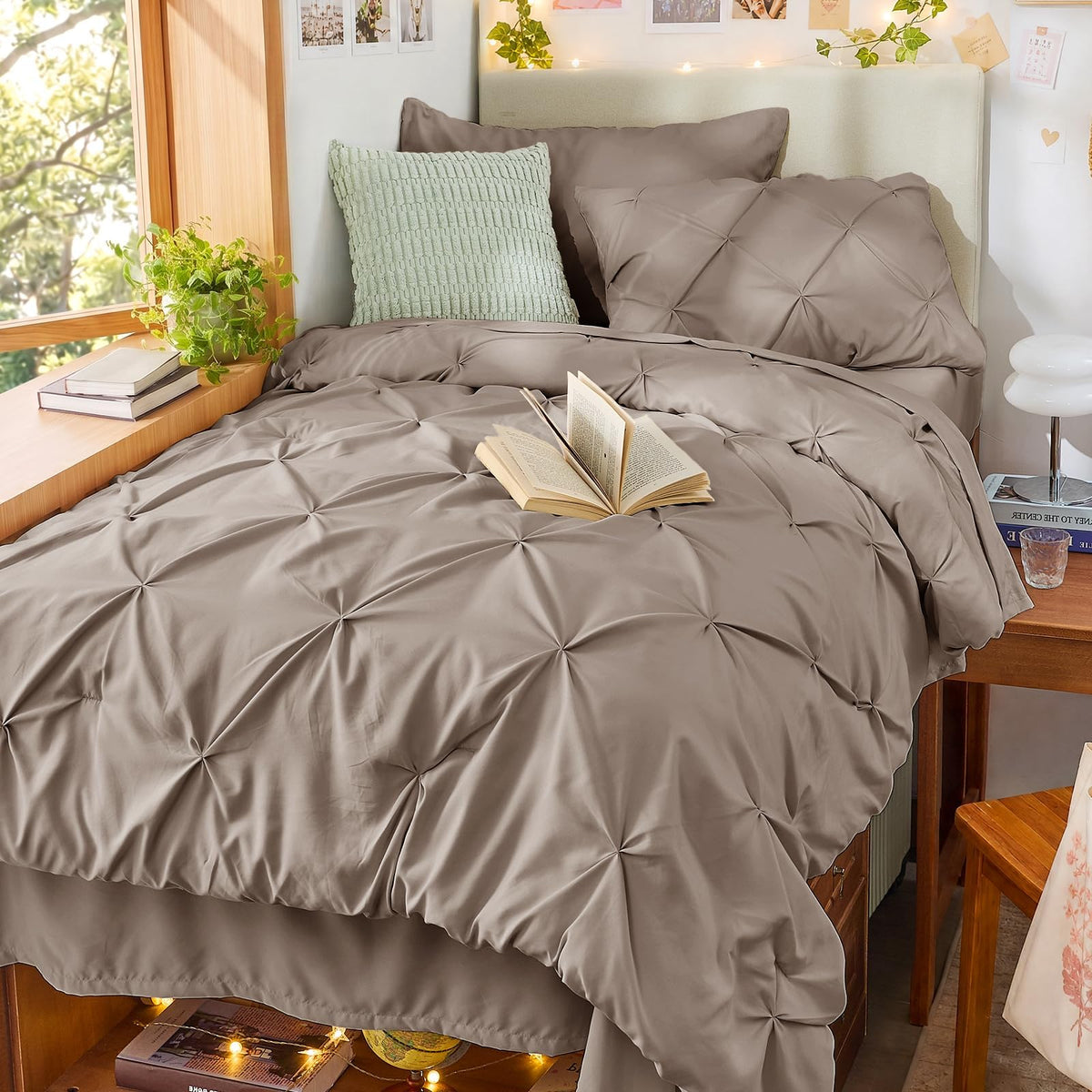 Sasttie Queen Comforter Set, 7-Piece Bed in a Bag, Pintuck Bedding Sets for All Season, Includes Comforter, Flat Sheet, Fitted Sheet, Pillowcases and Pillowshams, Beige