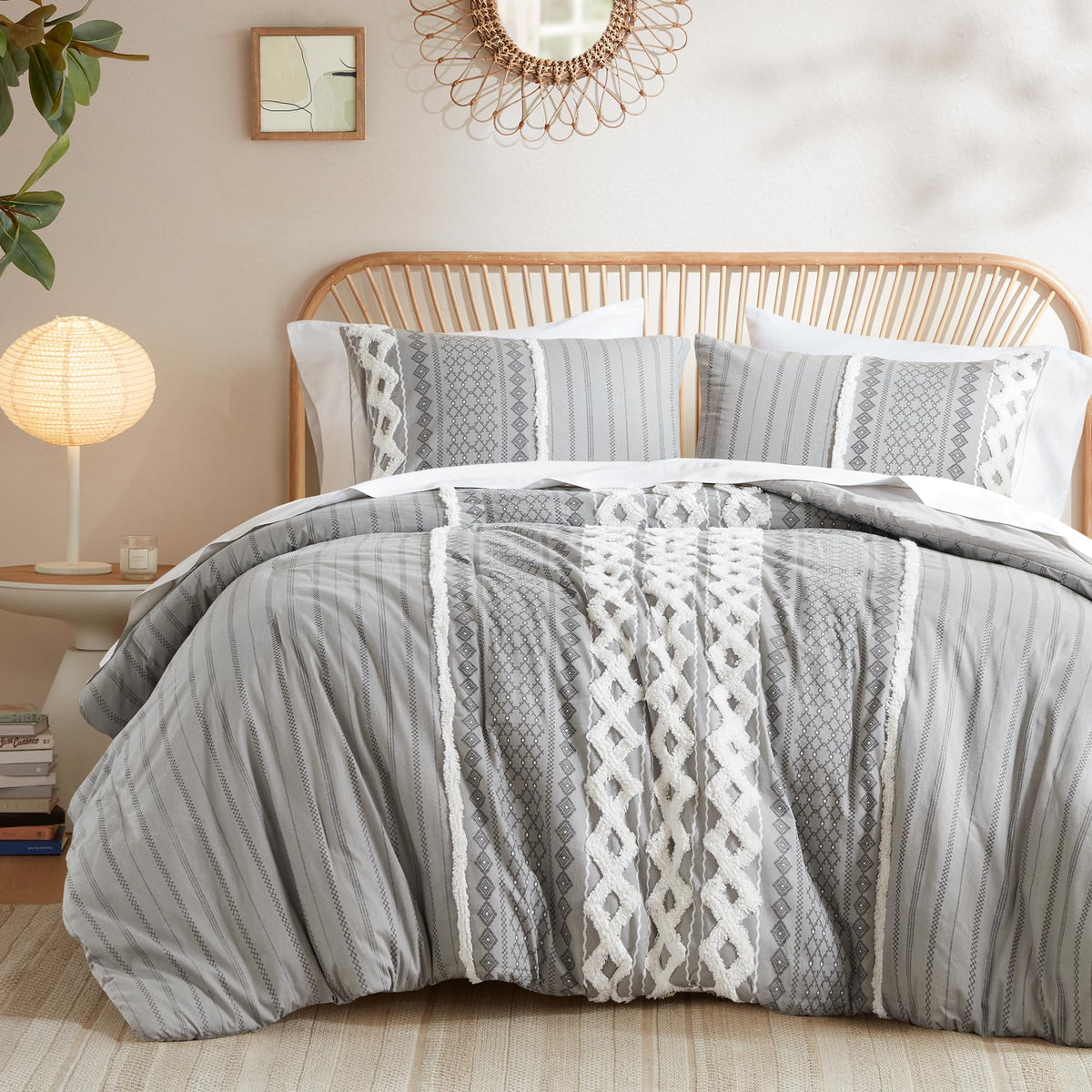 INK+IVY King Comforter Set, Boho Comforters, Breathable Cotton Bed Set, All Season Modern Chenille Tufted Comforter with Farmhouse Bedding Flare, Gifts for Women, Ivory 3 Piece