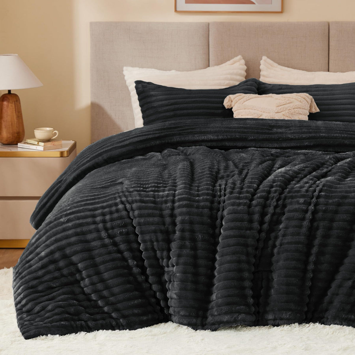 BEDELITE Fleece Queen Comforter Set, Fluffy Bed Set, Cream White