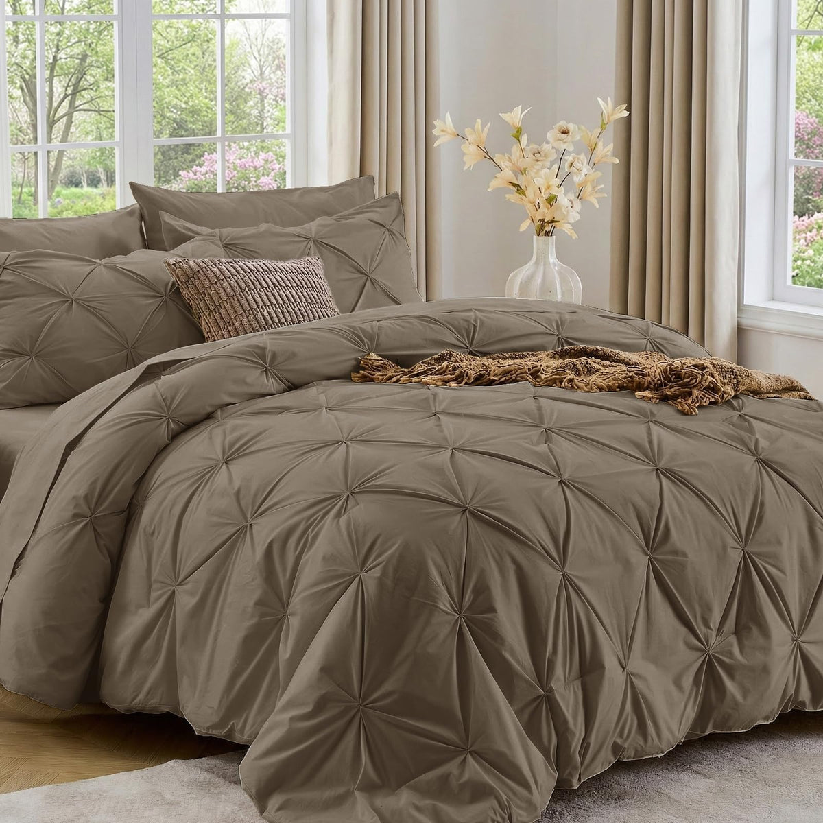 Sasttie Queen Comforter Set, 7-Piece Bed in a Bag, Pintuck Bedding Sets for All Season, Includes Comforter, Flat Sheet, Fitted Sheet, Pillowcases and Pillowshams, Beige