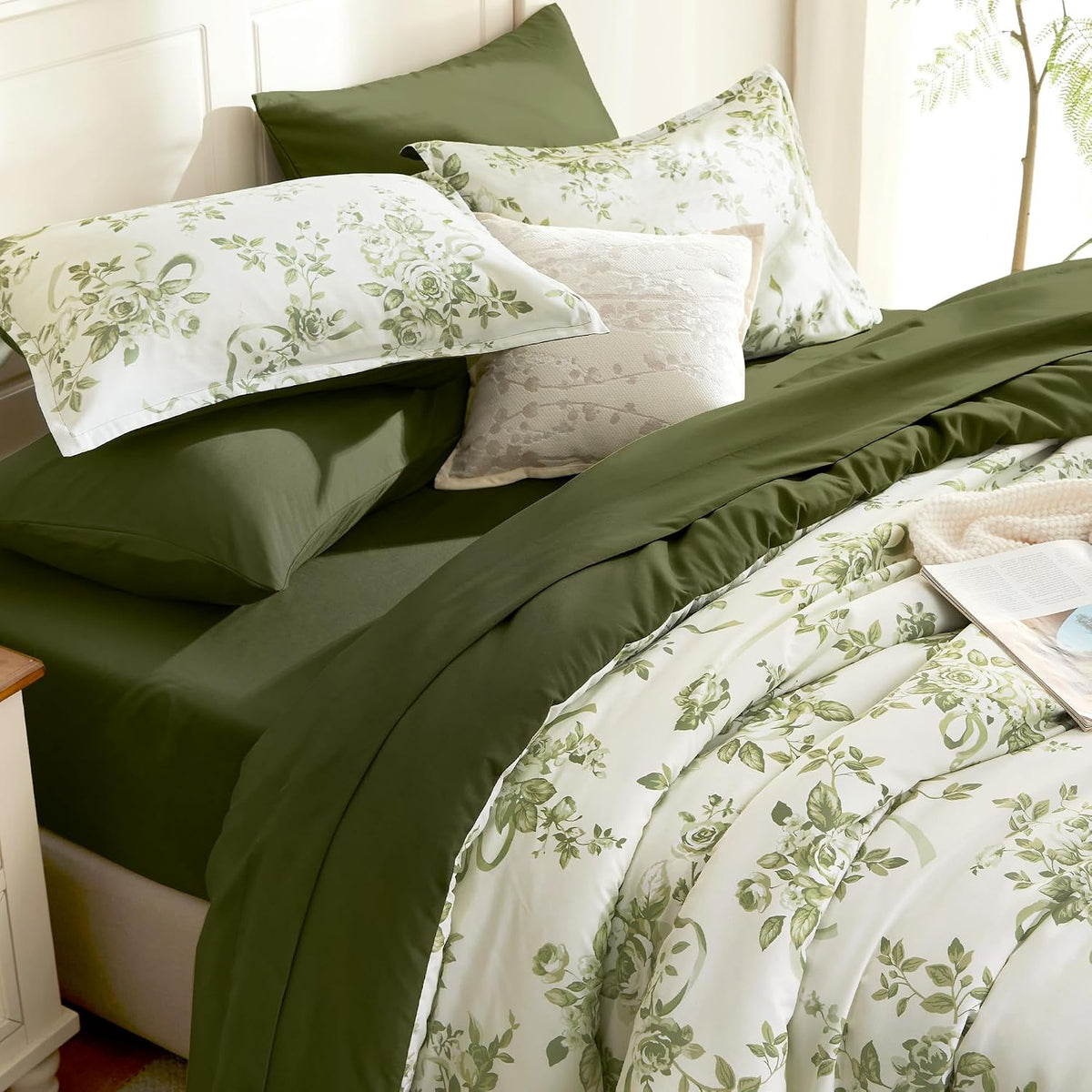 Andency Floral Comforter Queen Set, 7 Pieces Green Rose Flower Bedding Set
