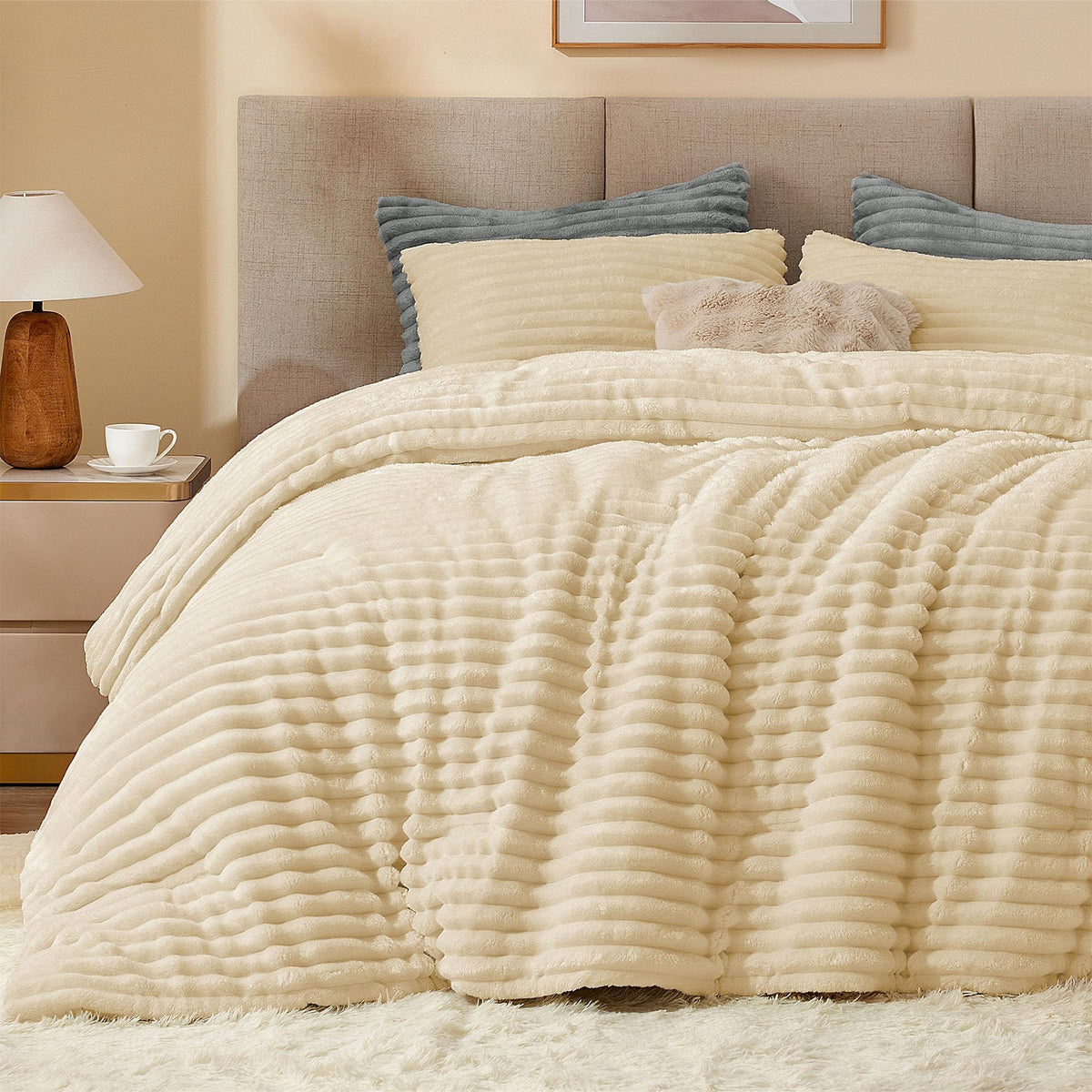 BEDELITE Fleece Queen Comforter Set, Fluffy Bed Set, Cream White
