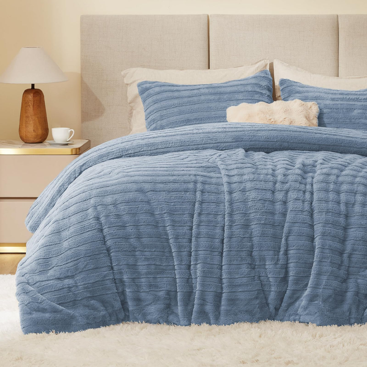 BEDELITE Fleece Queen Comforter Set, Fluffy Bed Set, Cream White
