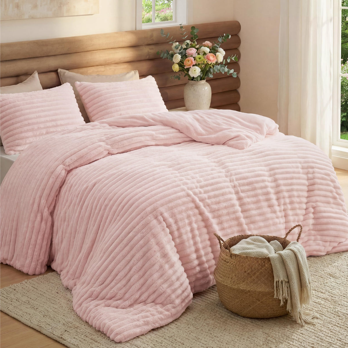 Bedsure Large Queen Fluffy Comforter Set, Cozy Fleece Cream White Bedding