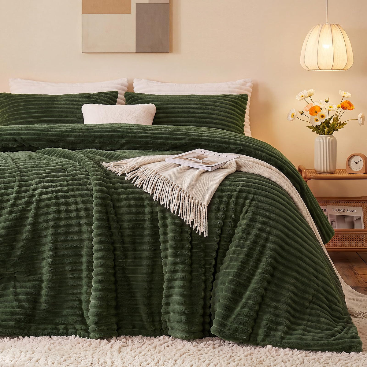 HYLEORY Fluffy Queen Comforter Set 3 Pieces - Fleece Fluffy Soft & Warm Plush Cream White Comforter Sets, Luxury Fuzzy Bedding Sets, All Season Heavy Bed Set Queen Size with 2 Pillowcases