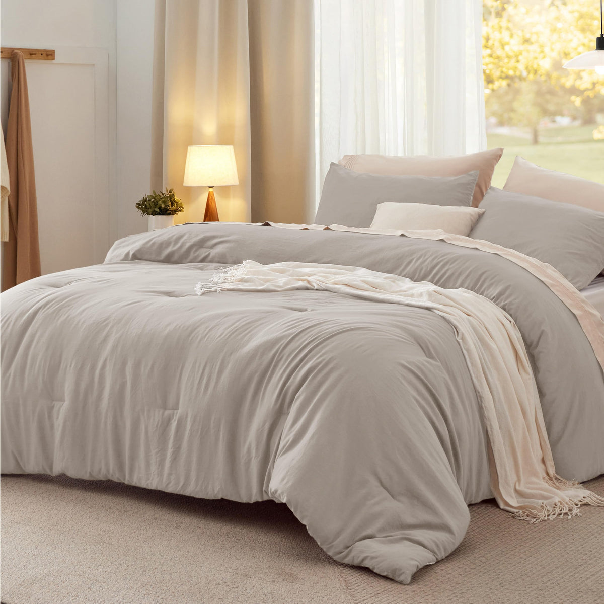 Bedsure King Comforter Set Prewashed Soft Bedding Set 3Pcs Beige 104"x90"
