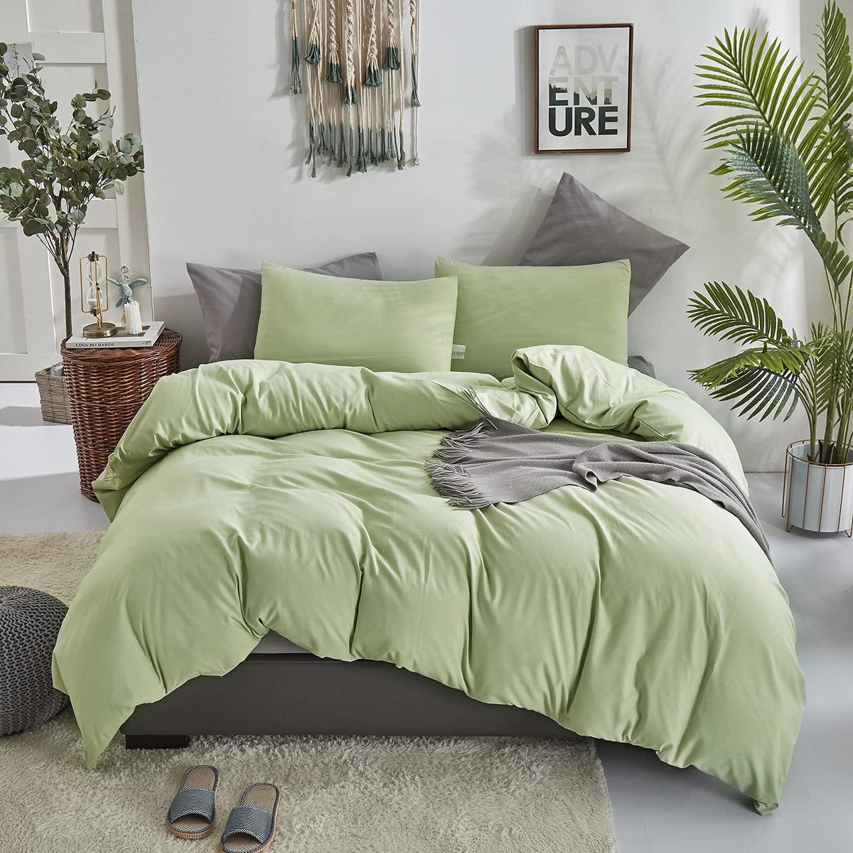 KAREVER White Fluffy Comforter Set Cal King Women Soft Durable Beddig Comforter Set MenLightweight Breathable California King