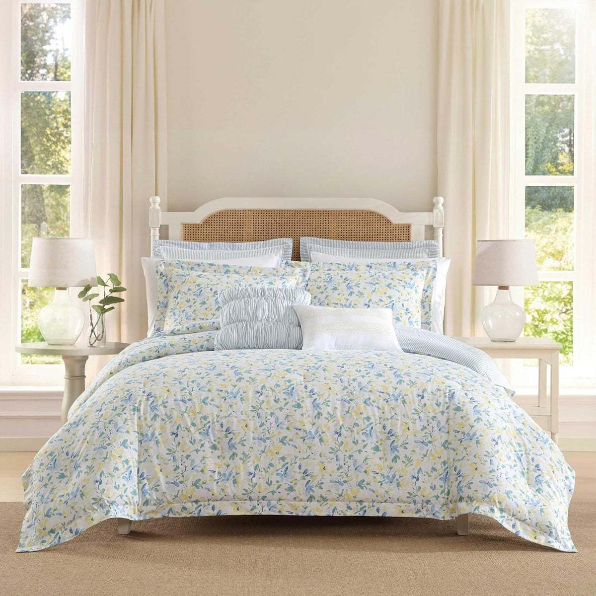 Laura Ashley – Queen Comforter Set, Cotton Bedding with Matching Shams & Bonus Decorative Pillows, Medium Weight, Floral Bedroom Decor, 7-Piece, College Dorm Room Essentials (Nora Blue)