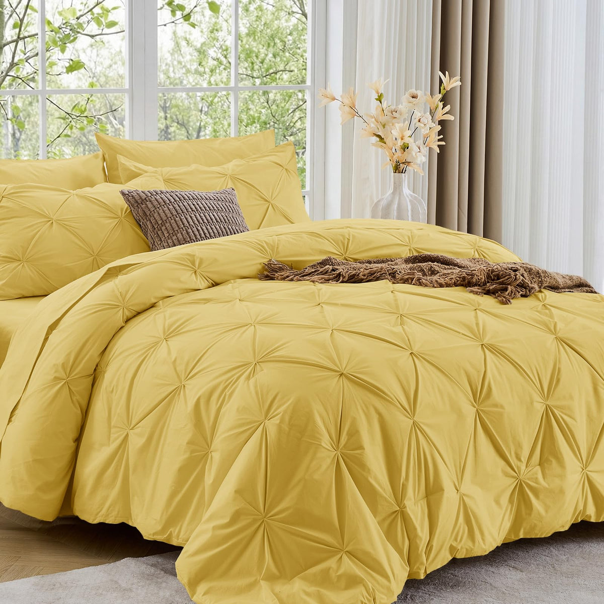 Sasttie Queen Comforter Set, 7-Piece Bed in a Bag, Pintuck Bedding Sets for All Season, Includes Comforter, Flat Sheet, Fitted Sheet, Pillowcases and Pillowshams, Beige