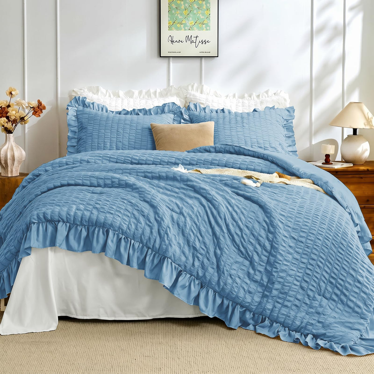 JOLLYVOGUE White Comforters Queen Size, 3 Pieces Ruffle Seersucker Queen Comforter Set for All Season, Lightweight Soft Shabby Chic Bedding Sets for Women（1 Comforter, 2 Pillowshams）