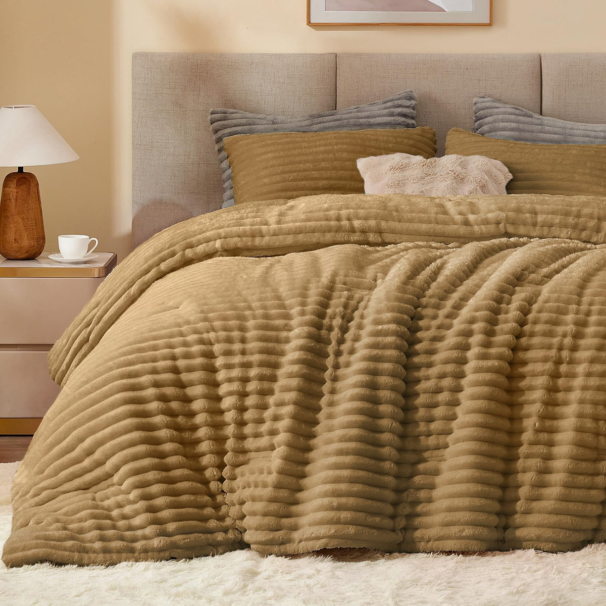 BEDELITE Fleece Queen Comforter Set, Fluffy Bed Set, Cream White