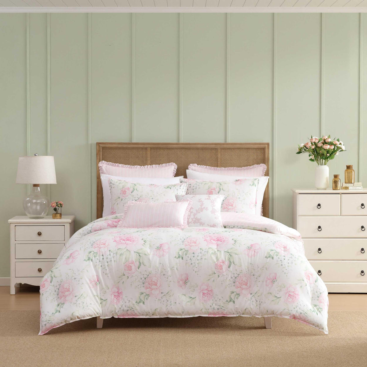 Laura Ashley - King Size Comforter Set with Matching Shams