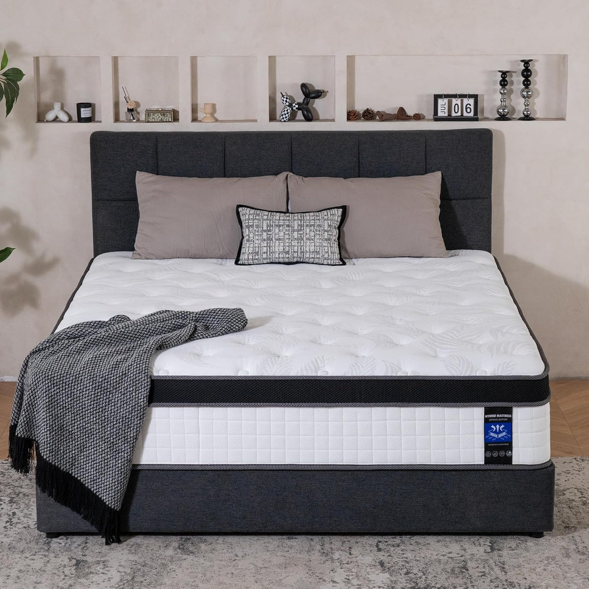 Queen Plush 14 Inch Cooling Gel Memory Foam Hybrid Mattress