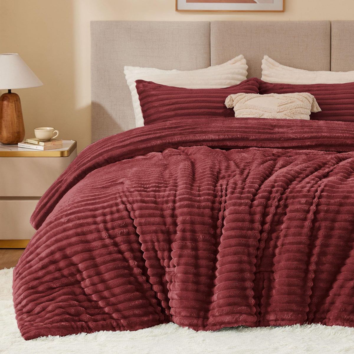 BEDELITE Fleece Queen Comforter Set, Fluffy Bed Set, Cream White