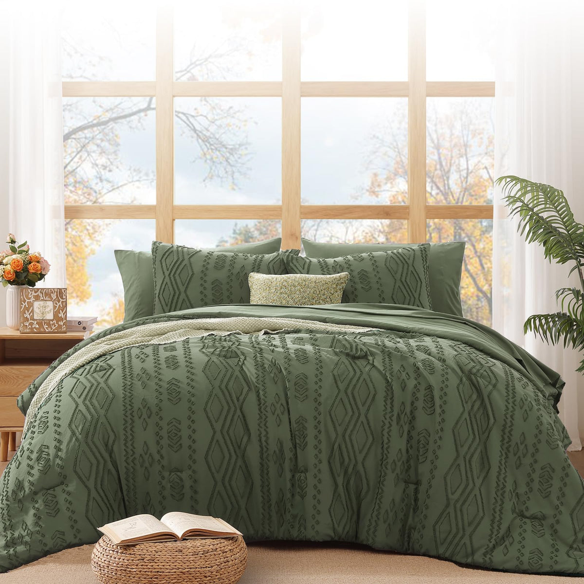 Queen Size Comforter Set- 7 Pieces Tufted Bed in a Bag Queen Bedding Sets