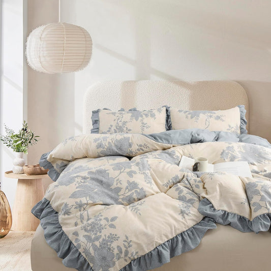 Oli Anderson King Comforter Set, Ruffle Floral Bedding Set, 3 Pieces, Blue