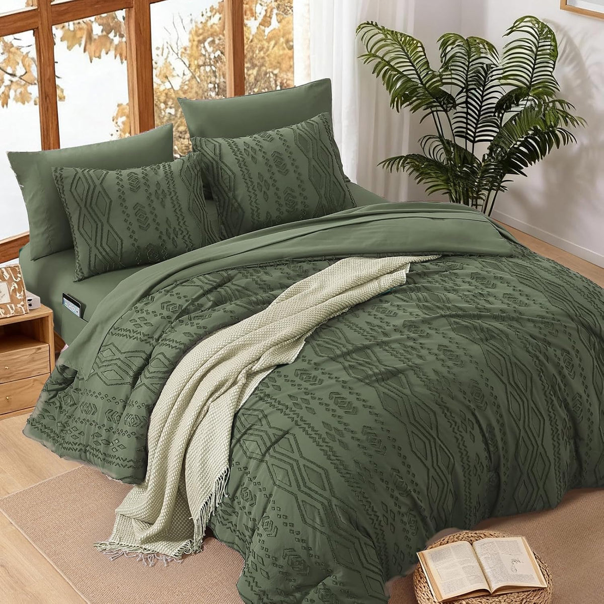 Queen Size Comforter Set- 7 Pieces Tufted Bed in a Bag Queen Bedding Sets