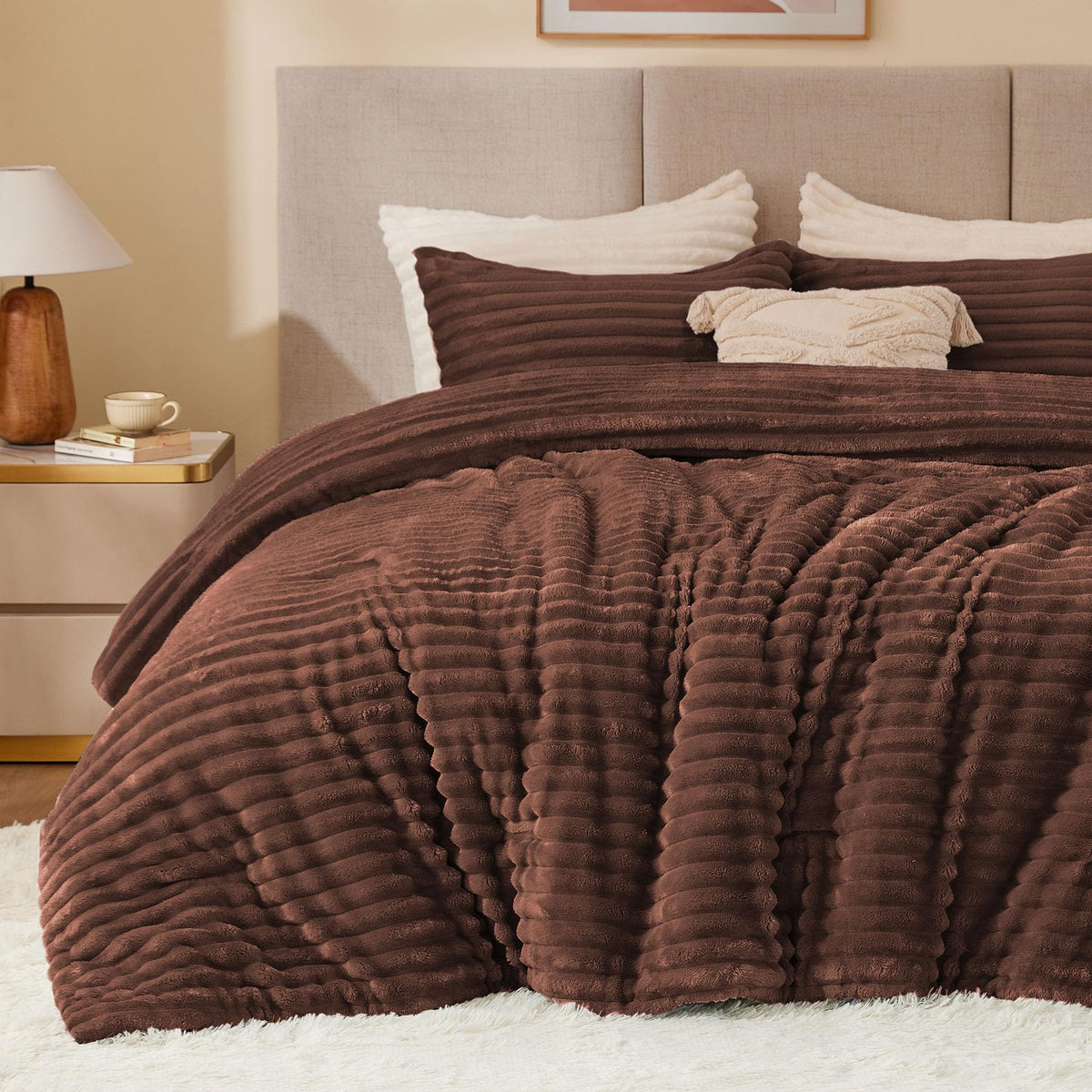 BEDELITE Fleece Queen Comforter Set, Fluffy Bed Set, Cream White