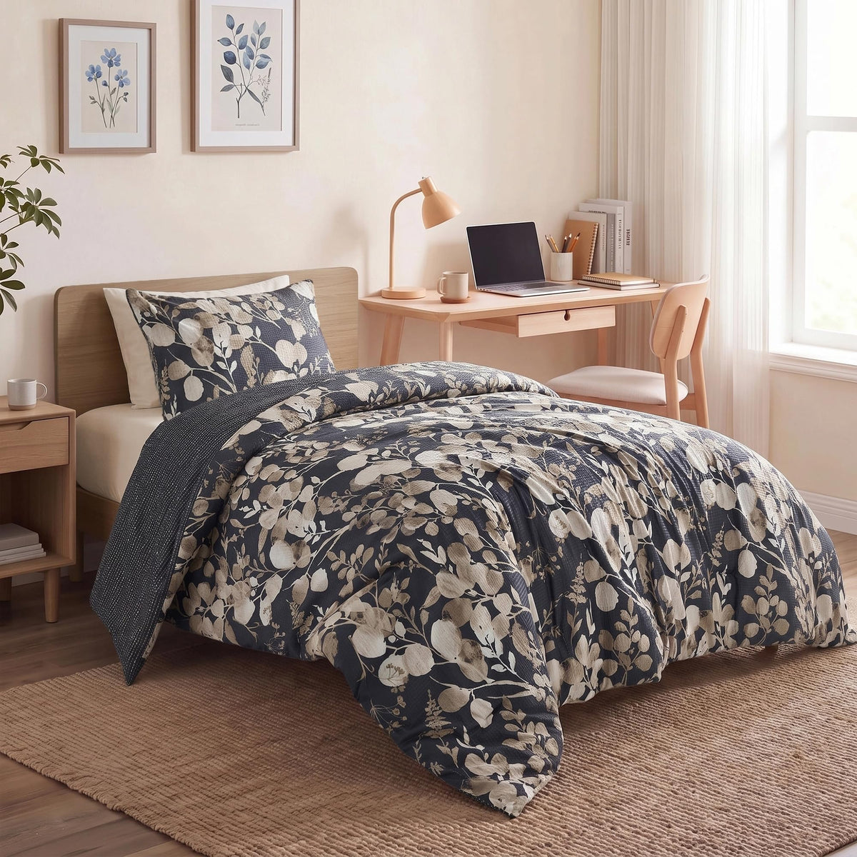 Lightweight Seersucker Botanical Comforter Set Queen Size, 3 Pieces Reversible Design with Striped Print, Premium Microfiber Bedding Set, Comforter and Sham Set, Green