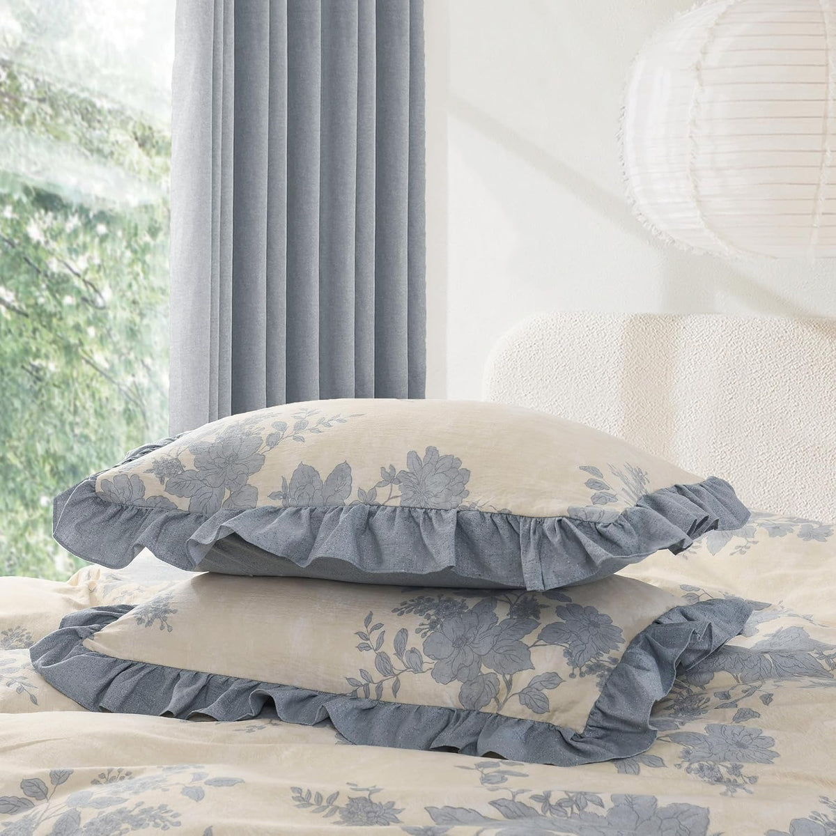 Oli Anderson King Comforter Set, Ruffle Floral Bedding Set, 3 Pieces, Blue