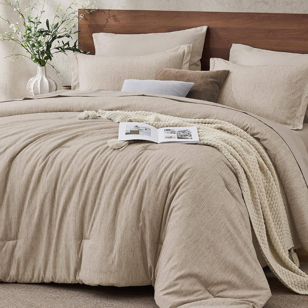 JOLLYVOGUE Grey Queen Comforter Set, Cationic Dyeing Bed in a Bag Queen 7 Pieces, Double-Tone Bedding Set with Down Alternative Comforter, Sheets, Pillowcases & Shams