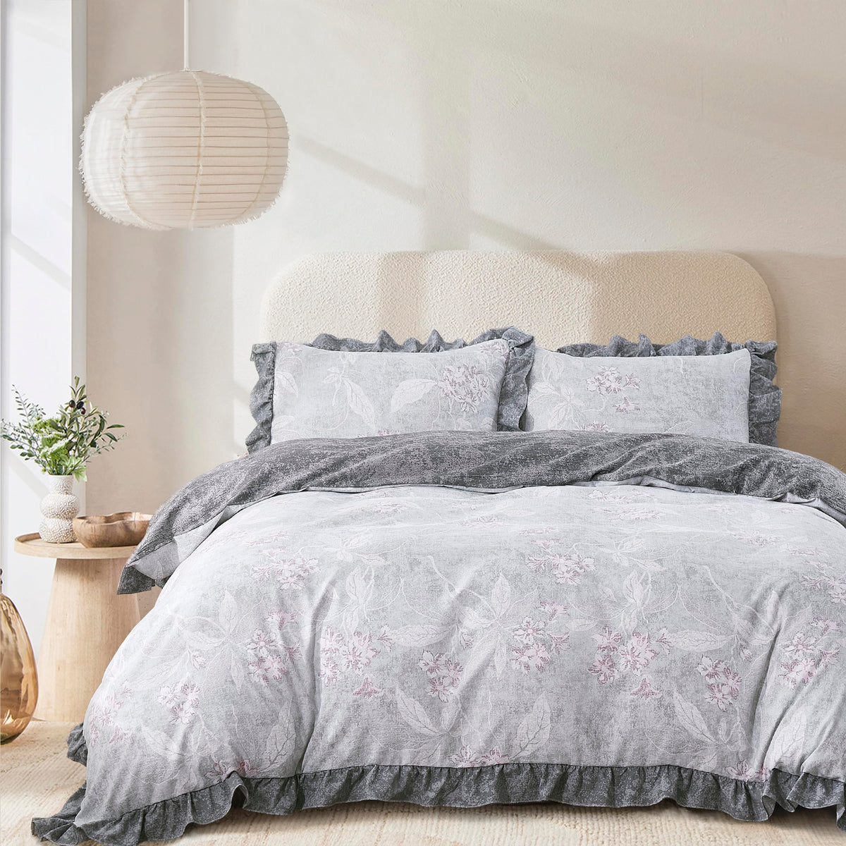 Oli Anderson King Comforter Set, Ruffle Floral Bedding Set, 3 Pieces, Blue